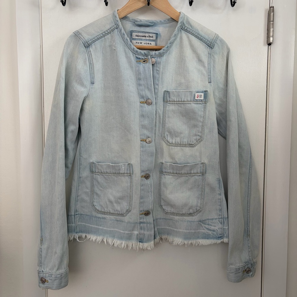 {Abwrcrombie & Fitch} Light Blue Denim Jacket